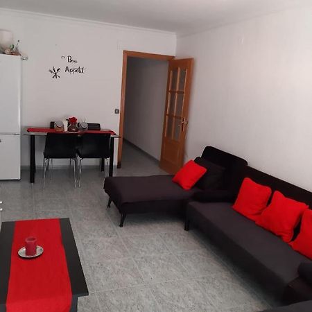 habitación pequeña en piso compartido con 2 adultos y 1 perrito Valencia Exterior foto